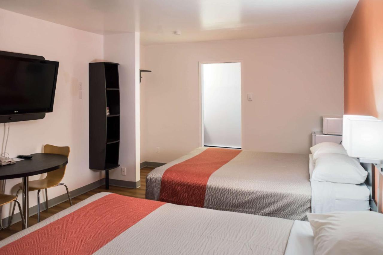 Motel 6-Fort St. John, Bc Esterno foto